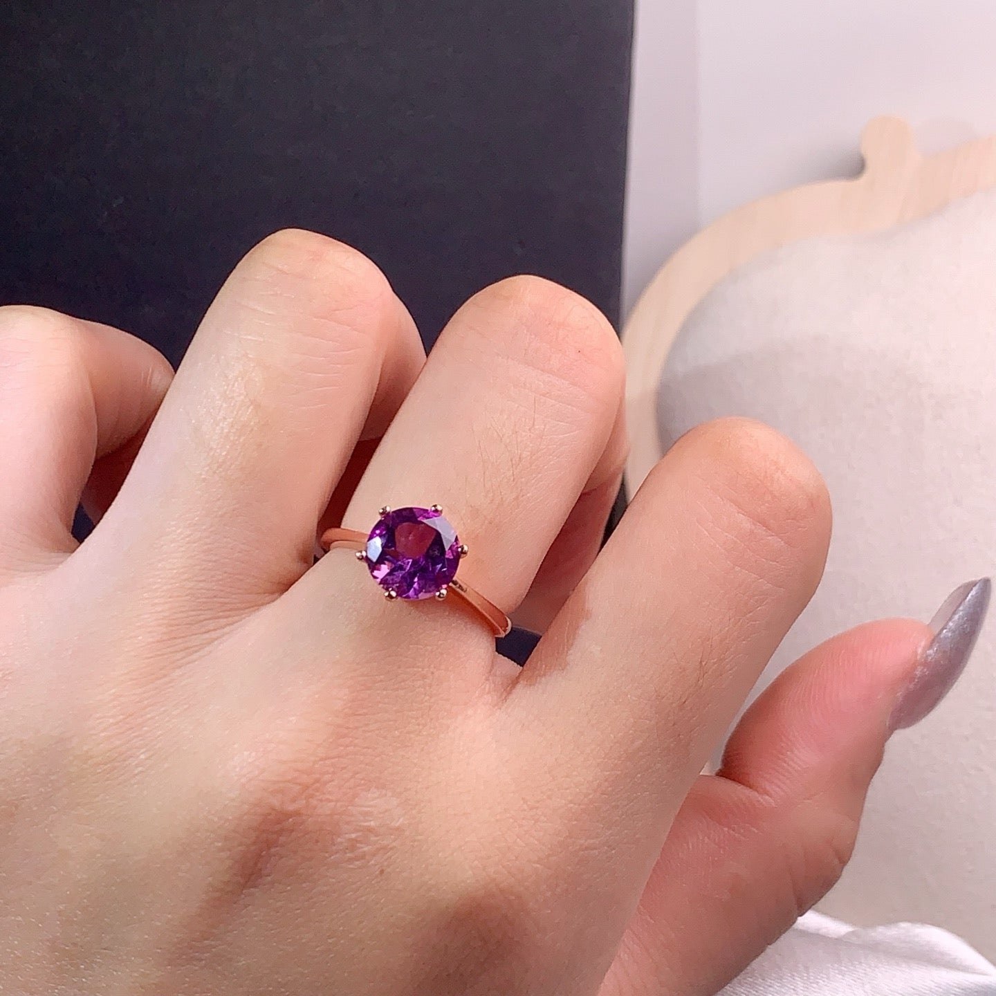 High-quality amethyst ring