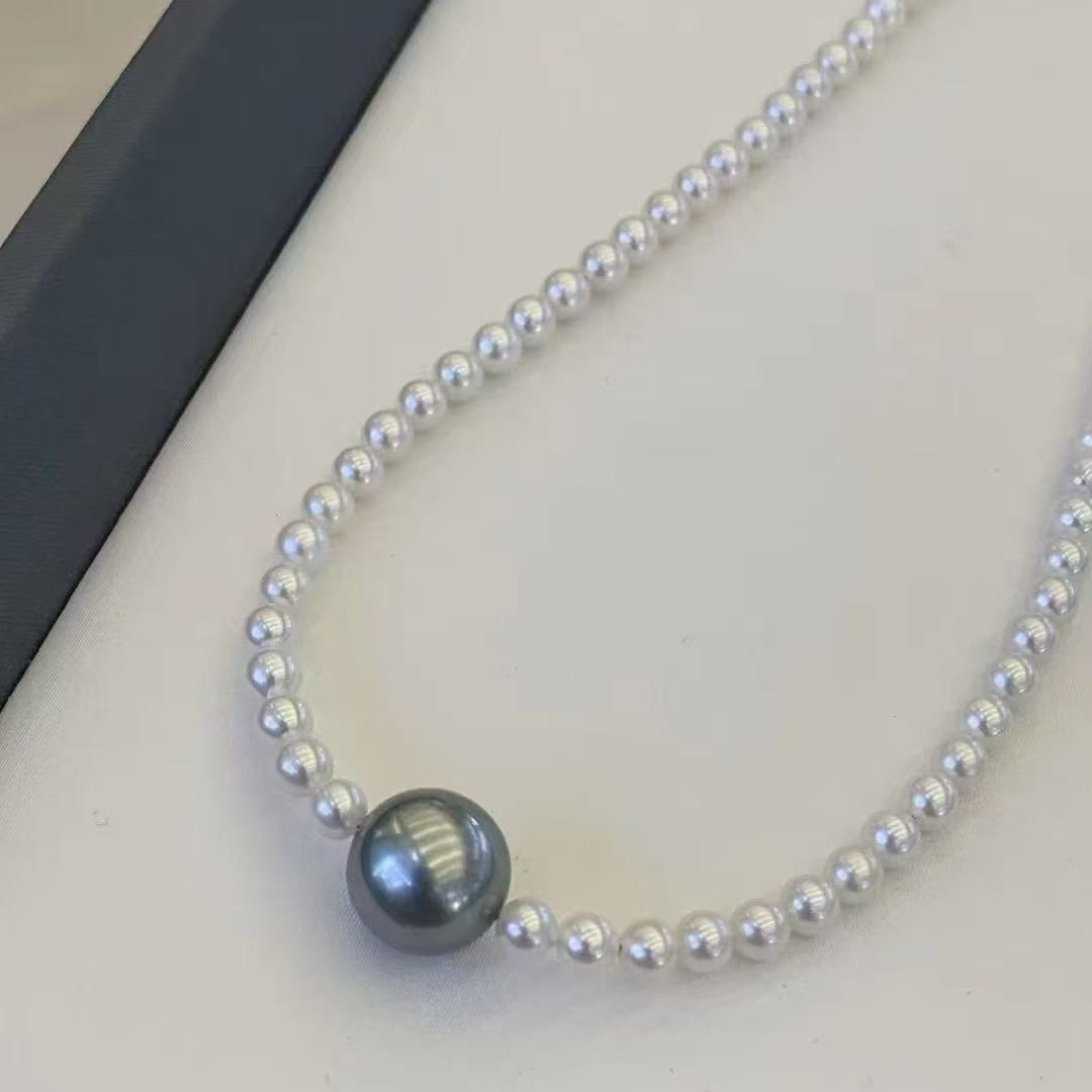 Tahiti pearl necklace