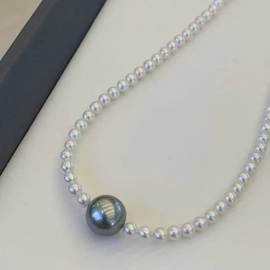 Tahiti pearl necklace