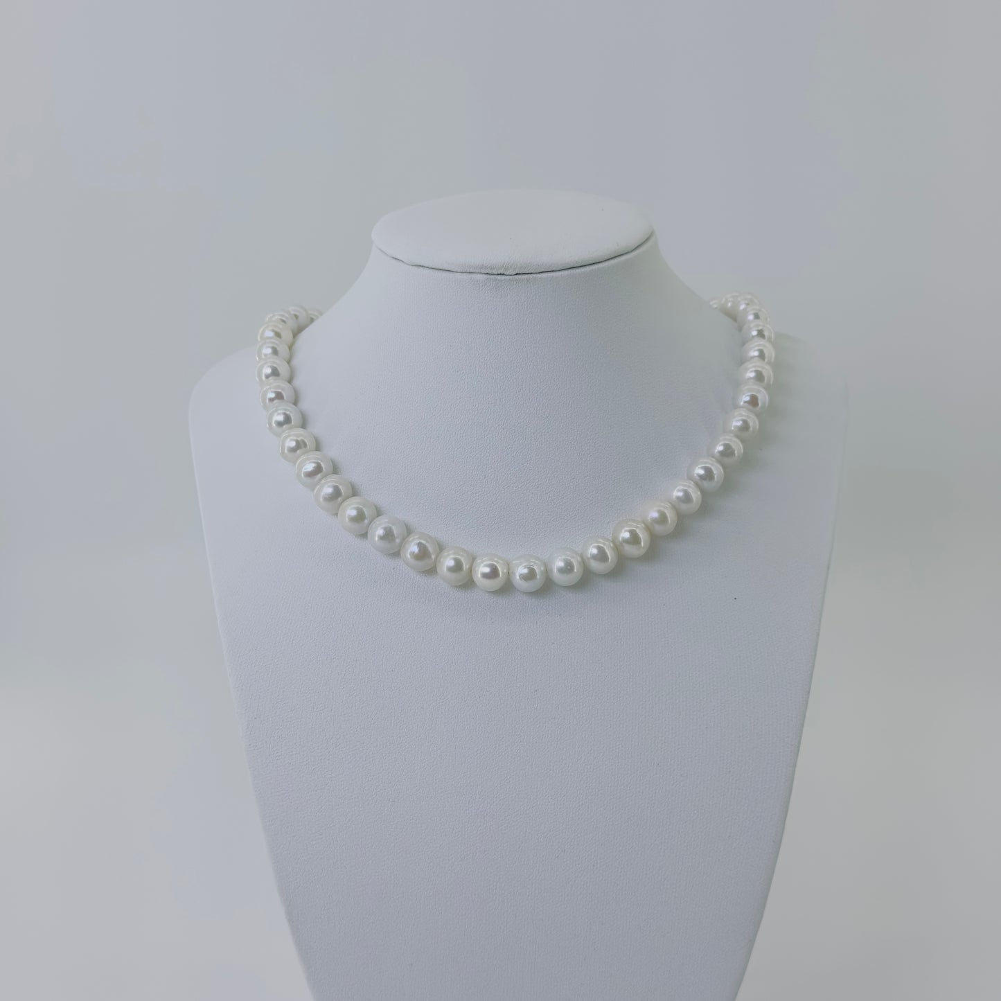 pearl necklace